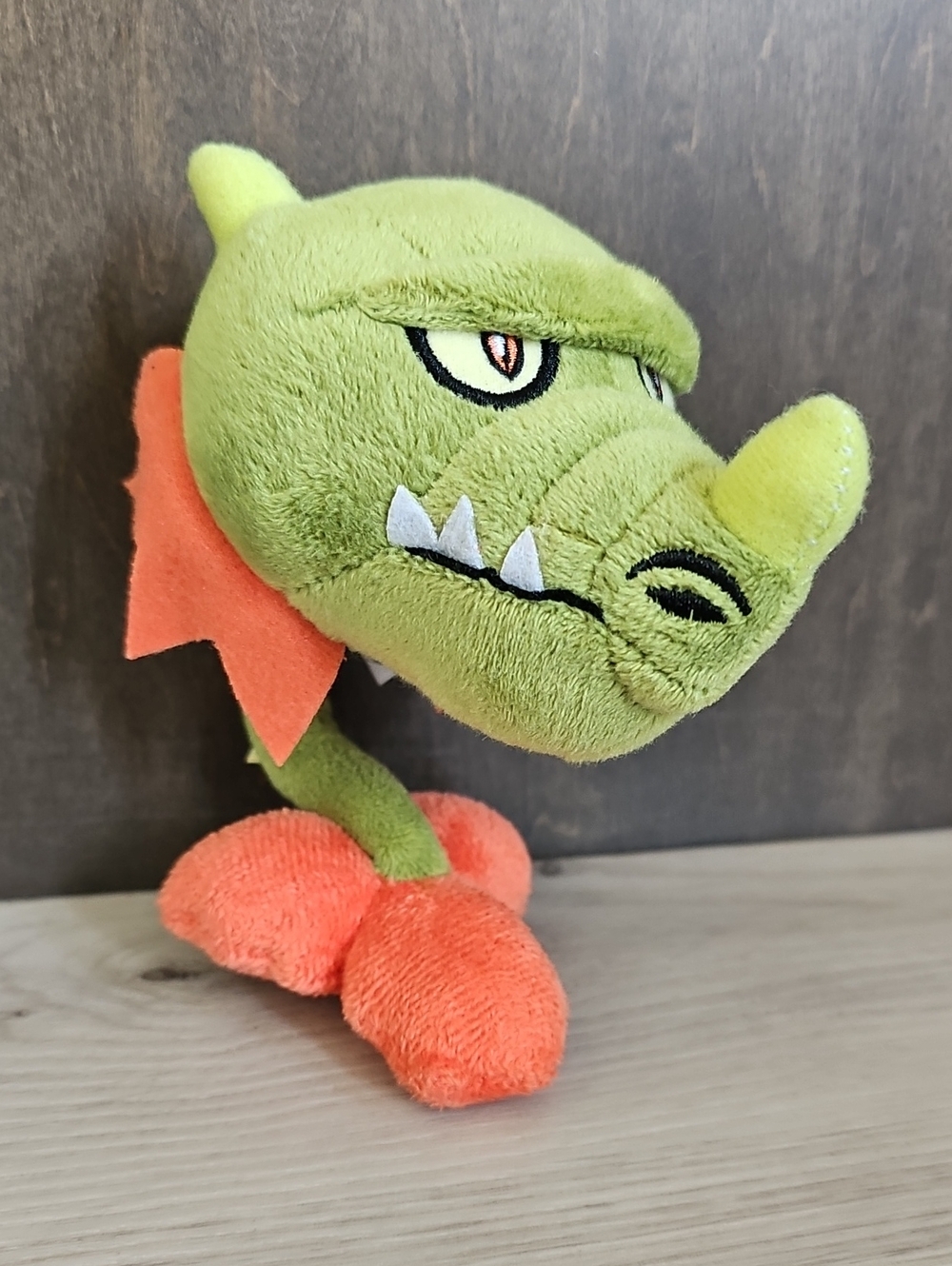 2014 Jazwares Plants vs Zombies 2 Its About Time Snapdragon Plush Toy HTF